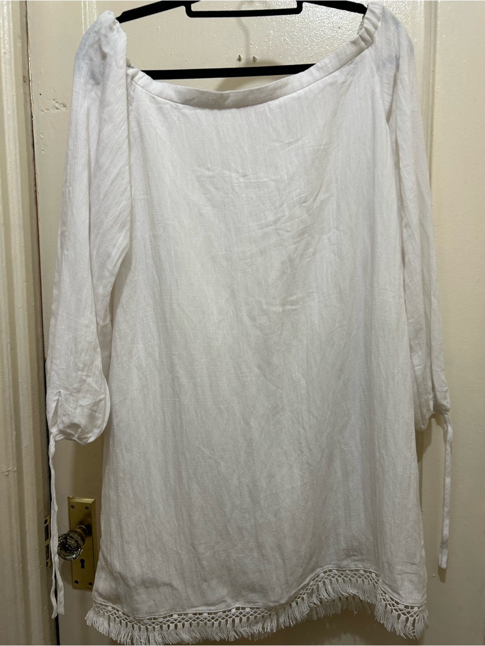 Lily Pulitzer White Off-Shoulder Boho Lined Mini Shift Dress M Rayon Fringe Hem